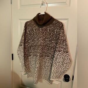 Cozy Cymbrion turtleneck sweater. Size L.